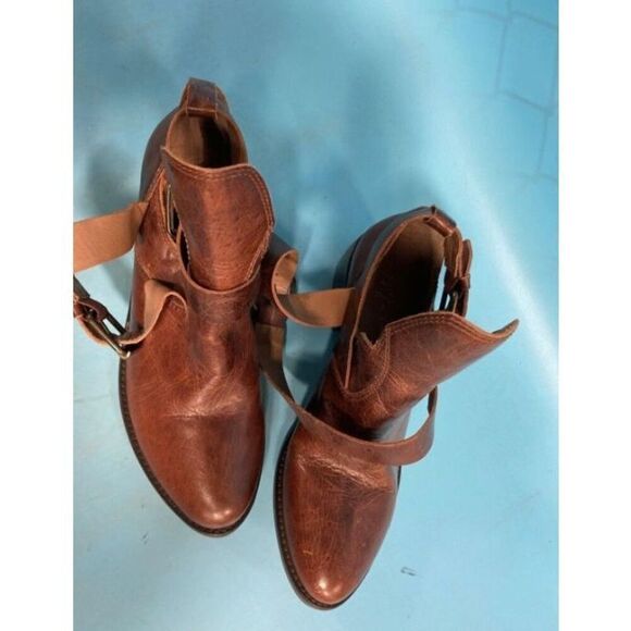 Matisse Women's Leather‎ Raiders Double Buckle Ankle Boots Size 8 - Picture 8 of 8